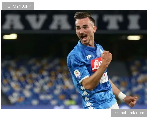 鲁伊斯·阿拉维斯租借期间表现出色,助力球队迎来新机遇 鲁伊斯·阿拉维斯租借期间表现出色,助力球队迎来新机遇