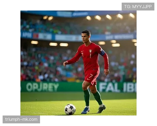 C罗成功转型中锋角色，状态强势回暖引球迷期待