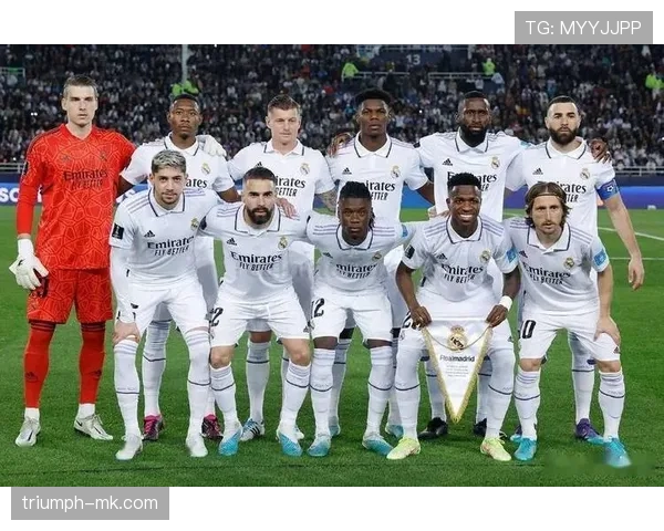 连续淘汰巴黎、切尔西、曼城：本泽马的欧冠封神之路