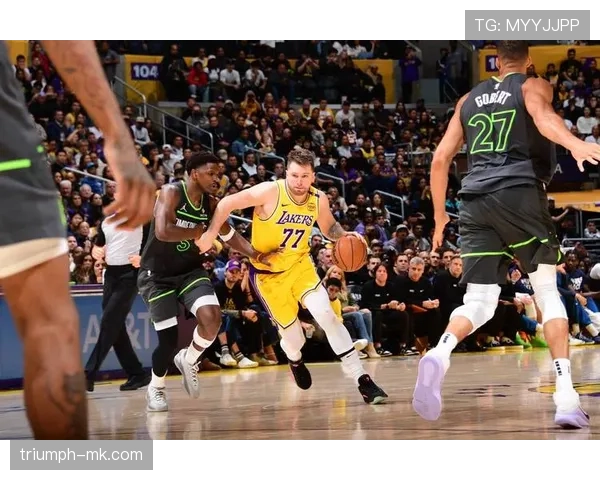 东契奇挡拆创造高效得分，拉开与哈登关键对决差距